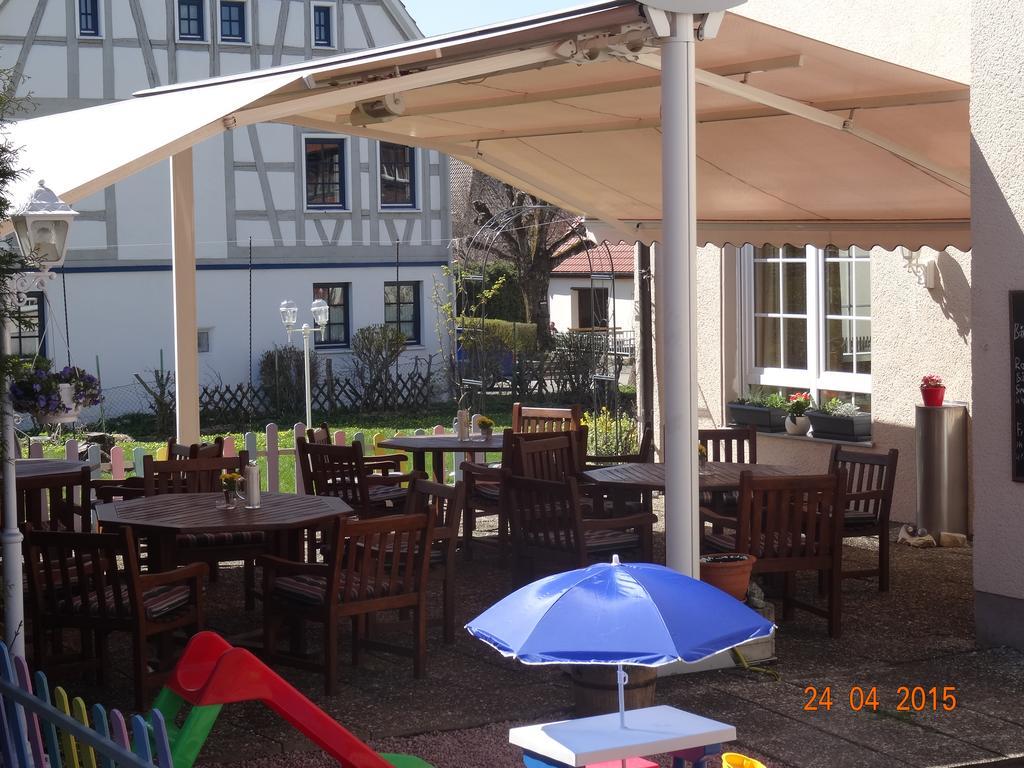 Hotel 4 Jahreszeiten Mit Restaurant Albstadt Exterior foto